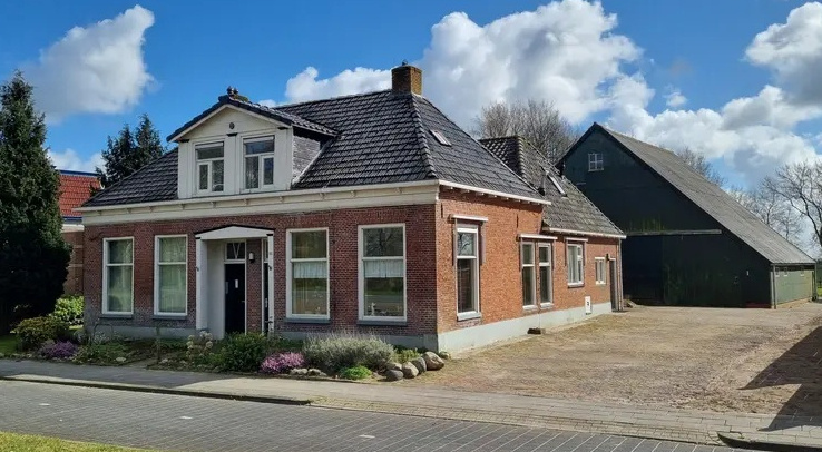 Karakteristieke woning op ruim perceel (ca. 3.671 m2) in Hurdegaryp