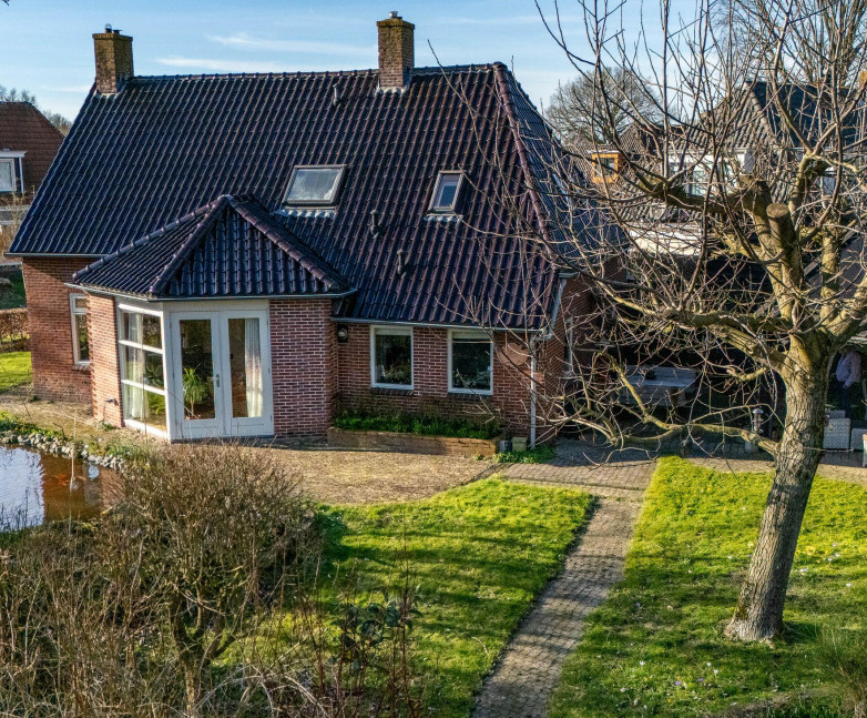Vrijstaande woning op een prachtig hoekperceel in Tynaarlo